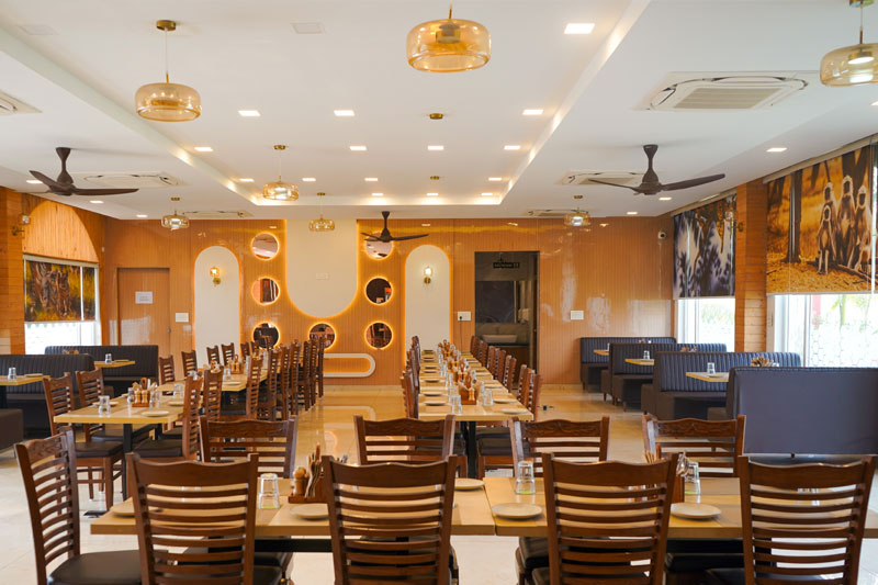 Dining at Lychee Resort