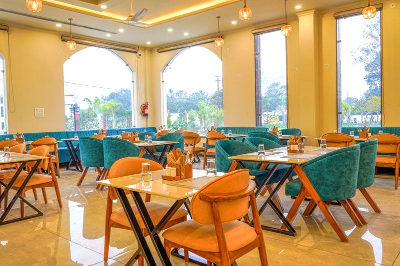 Dining at Lychee Resort