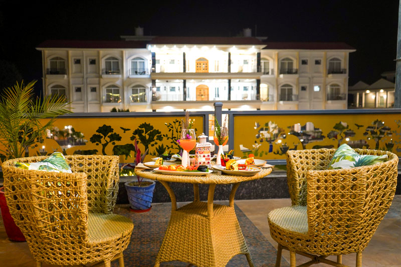 Dining at Lychee Resort
